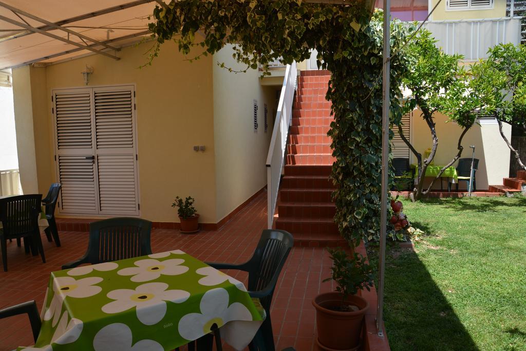 Apartments Gareta Gradac  Exterior photo