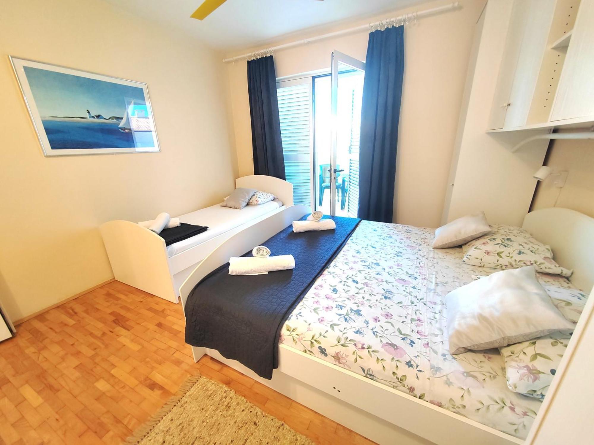 Apartments Gareta Gradac  Exterior photo